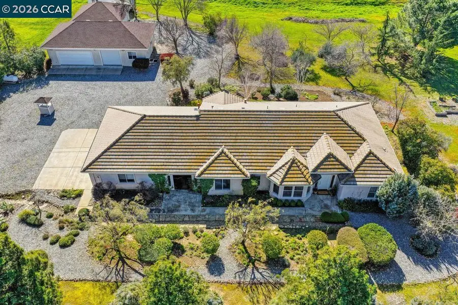 5475 Ferseyna Way, Valley Springs, CA 95252 - #2