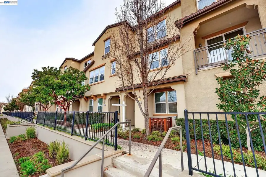 1320 Windswept Cmn #6, Livermore, CA 94550 - #3