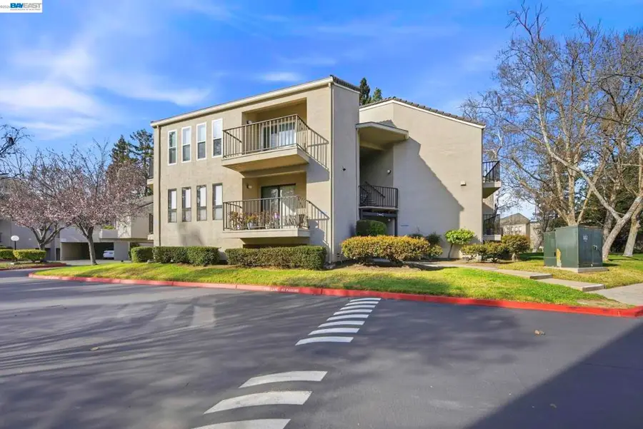 39490 Albany Cmn #X, Fremont, CA 94538 - #2