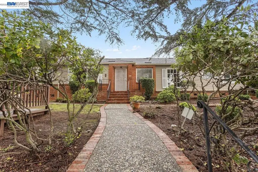 18028 Almond Rd, Castro Valley, CA 94546 - #3