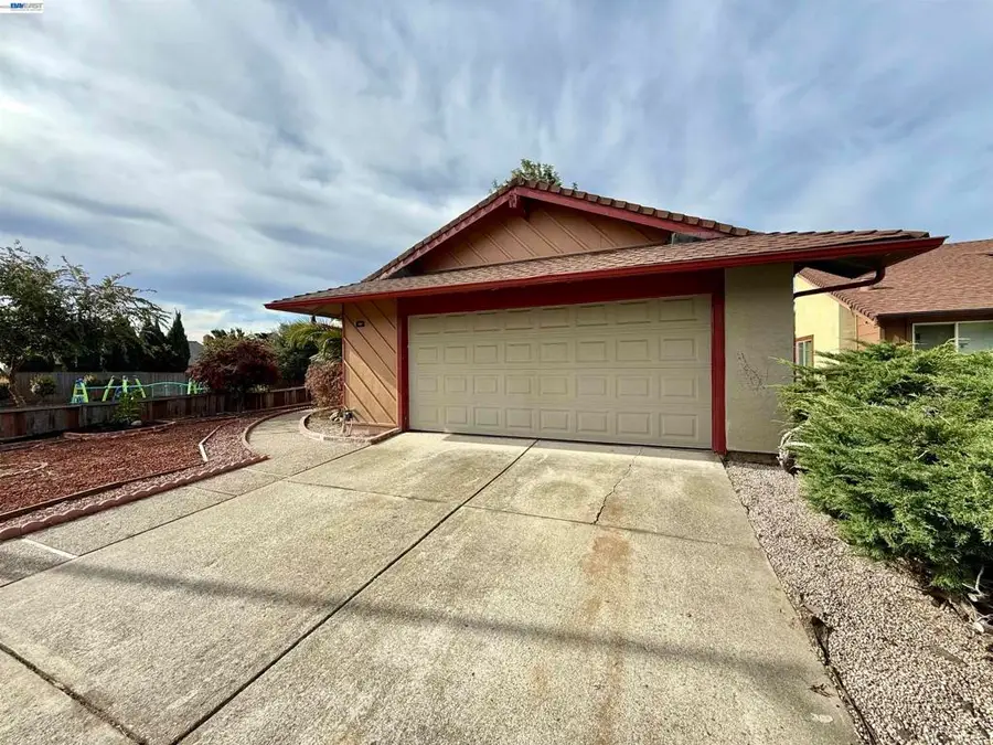 797 797 Coral Ridge Cir, Rodeo, CA 94572 - #2