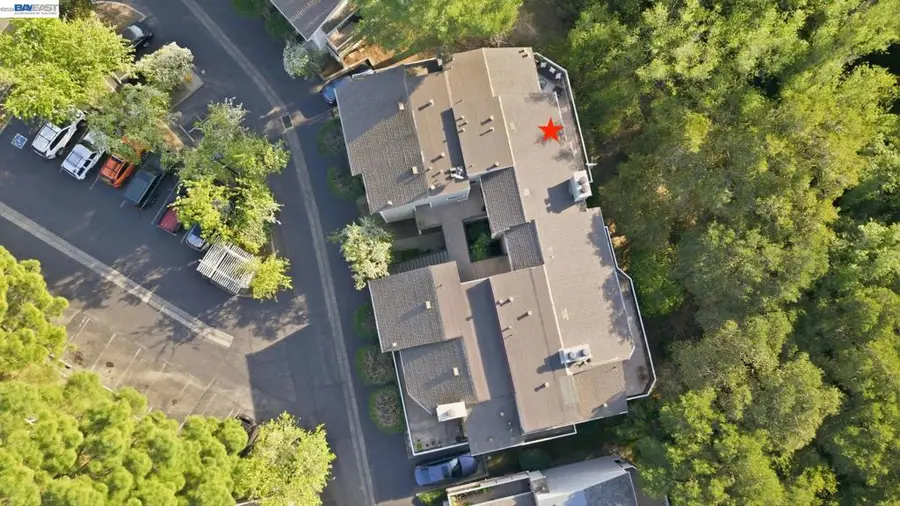 2455 2455 Saint Helena Dr #5, Hayward, CA 94542 - #3