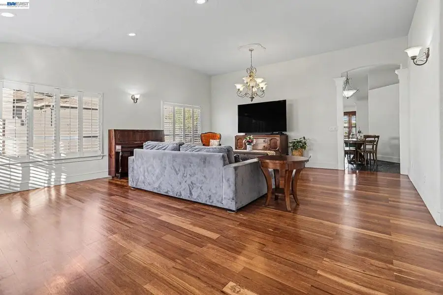 19554 Alana Rd, Castro Valley, CA 94546 - #3