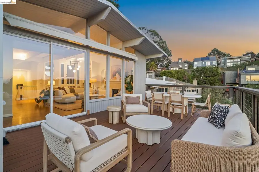 1925 1925 Manzanita Dr, Oakland, CA 94611 - #2