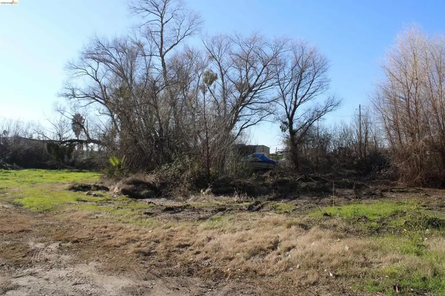 408 Park Ln, Bethel Island, CA 94511 - #2