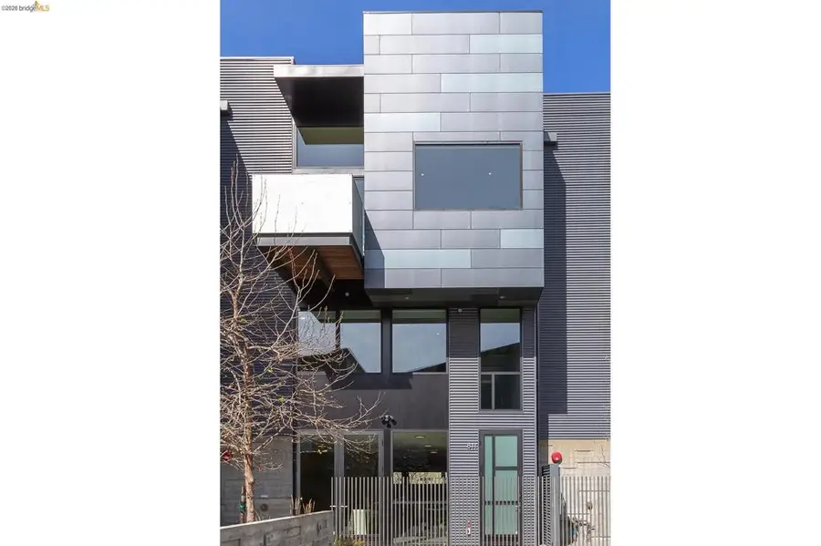 811 Folger Ave, Berkeley, CA 94710 - #3