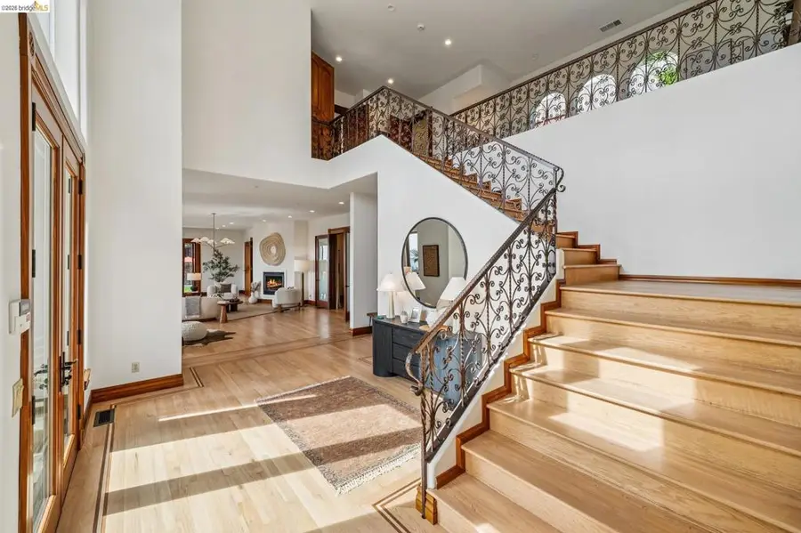 33 33 Somerset Rd, Oakland, CA 94611 - #2