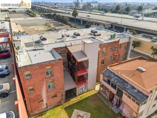 143 S California St, Stockton, CA 95202 - #3