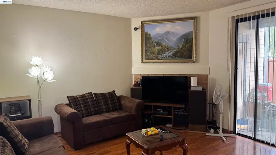 6043 Joaquin Murieta Ave #D, Newark, CA 94560 - #3