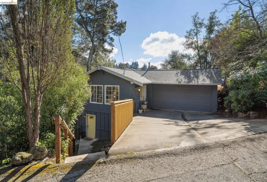 6785 6785 Aitken Dr, Oakland, CA 94611 - #2