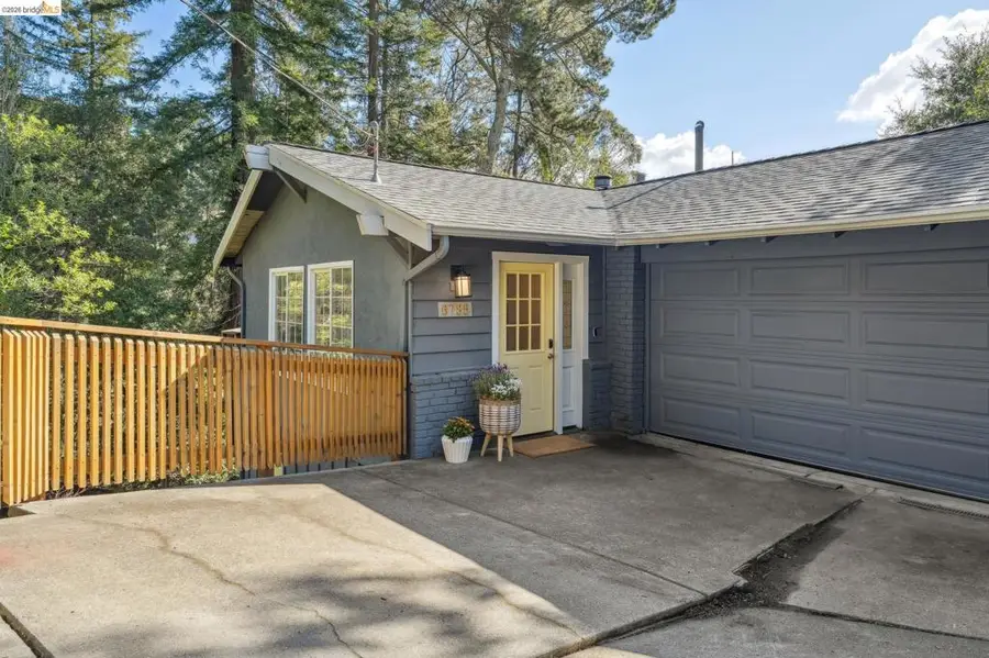 6785 6785 Aitken Dr, Oakland, CA 94611 - #3