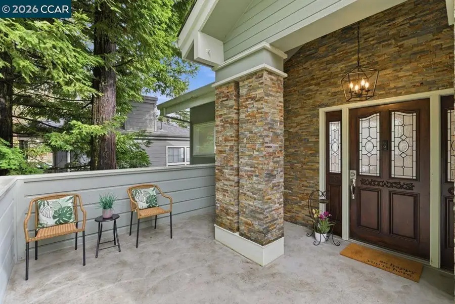 7075 Elverton Dr, Oakland, CA 94611 - #3