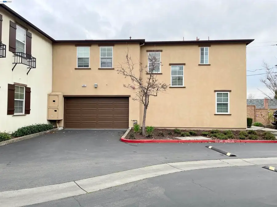 3901 Forest Cir, Castro Valley, CA 94546 - #3