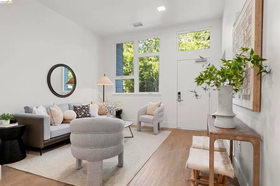 1545 32nd Street #104, Oakland, CA 94608 - #2
