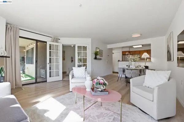 39152 Guardino Dr #203, Fremont, CA 94538