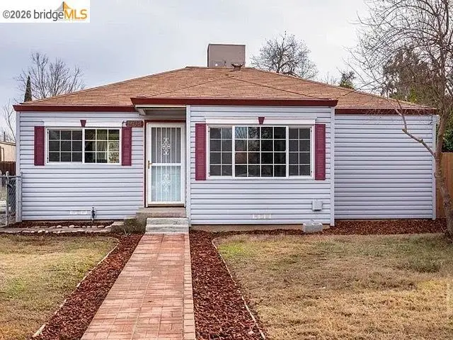 1104 Holly Ave, Linda, CA 95961 - #1