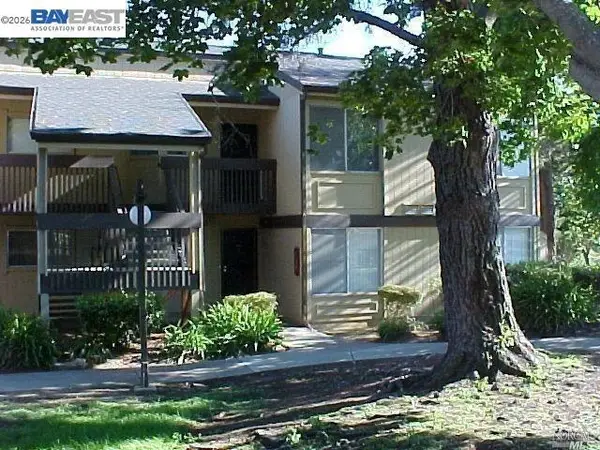 355 355 Parkview Ter #A-8, Vallejo, CA 94589