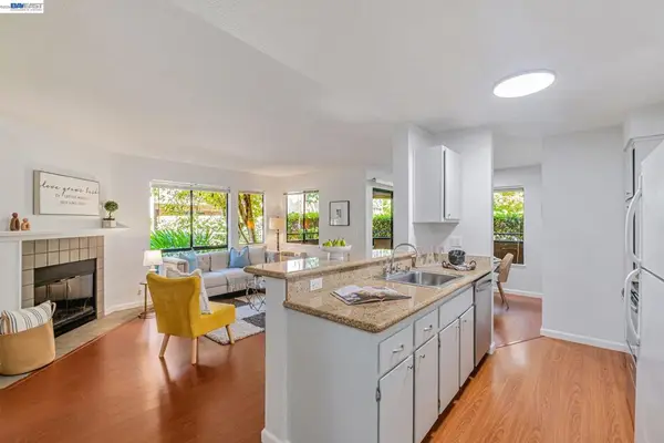 39199 39199 Guardino Drive #179, Fremont, CA 94538