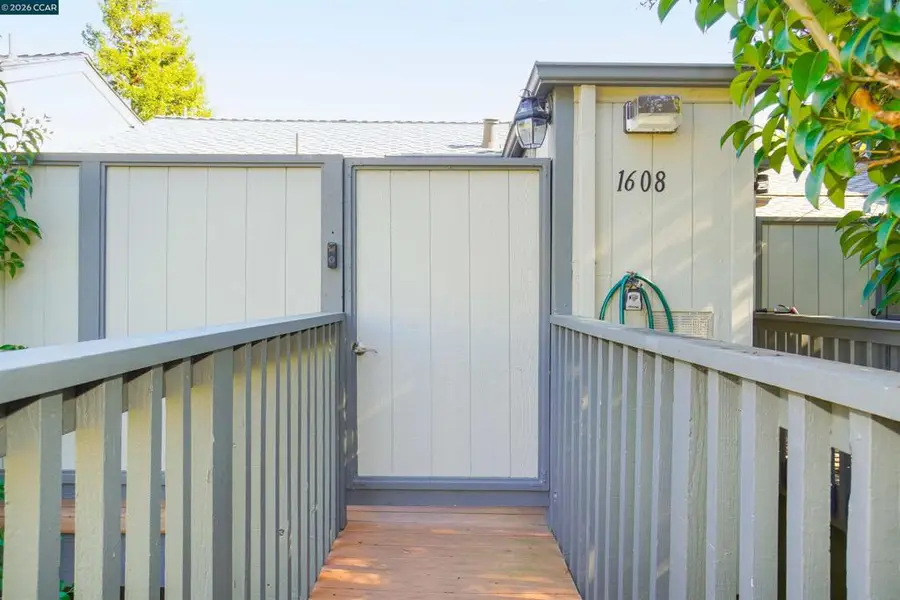 1608 Ashwood Drive, Martinez, CA 94553 - #2