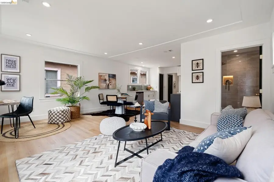 1004 1004 39th St, Oakland, CA 94608 - #3