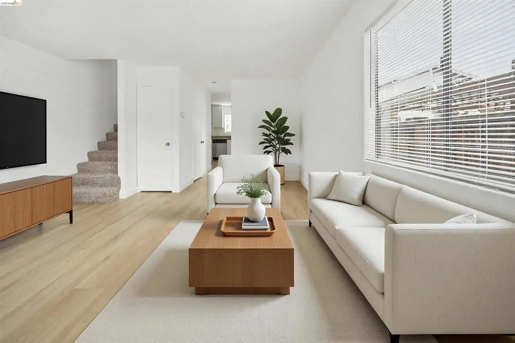 10933 10933 Julius St #D, Oakland, CA 94605 - #1