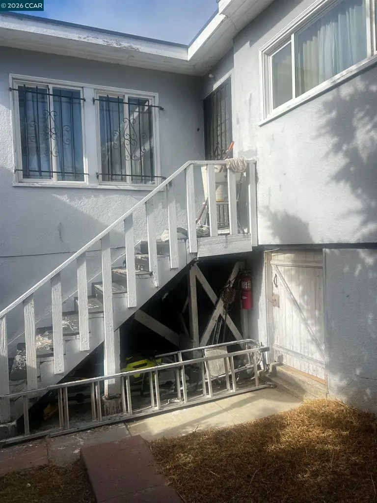 1161 64th St, Oakland, CA 94608 - #2
