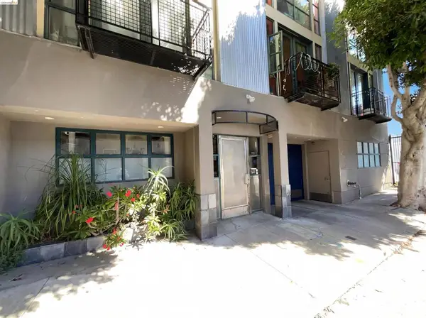 161 Gilbert St #16, San Francisco, CA 94103