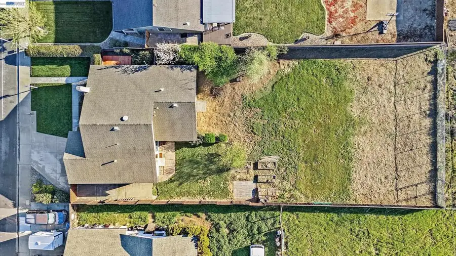 2376 Broadmoor St, Livermore, CA 94551 - #3