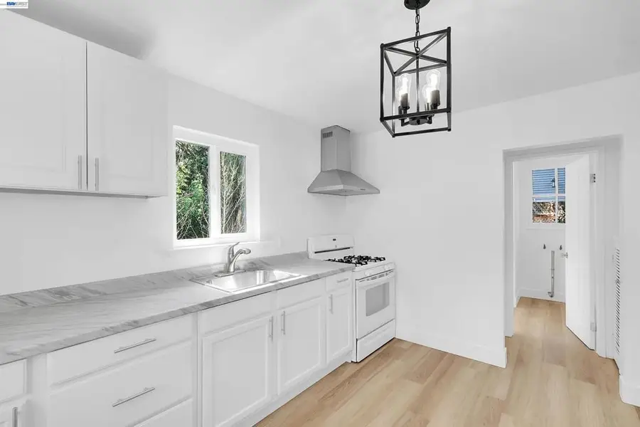 1467 Clay St, Hayward, CA 94541 - #3