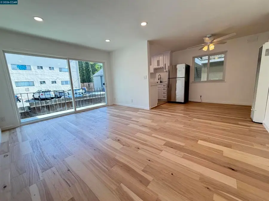 10 Moss Ave #15, Oakland, CA 94610 - #3