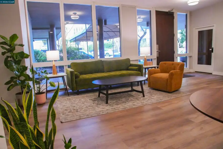 5340 Broadway Terrace #203, Oakland, CA 94618 - #3