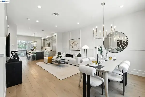 1668 Clement Ave, Alameda, CA 94501