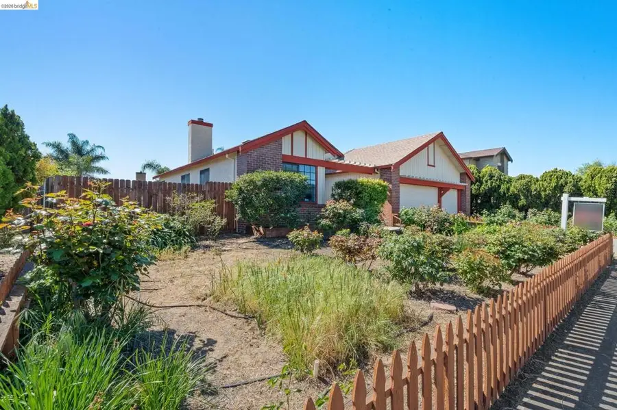 409 Hazelnut Dr, Oakley, CA 94561 - #3