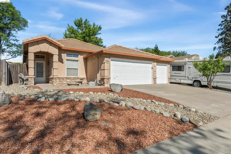 6013 Bach Ct, Citrus Heights, CA 95621 - #2