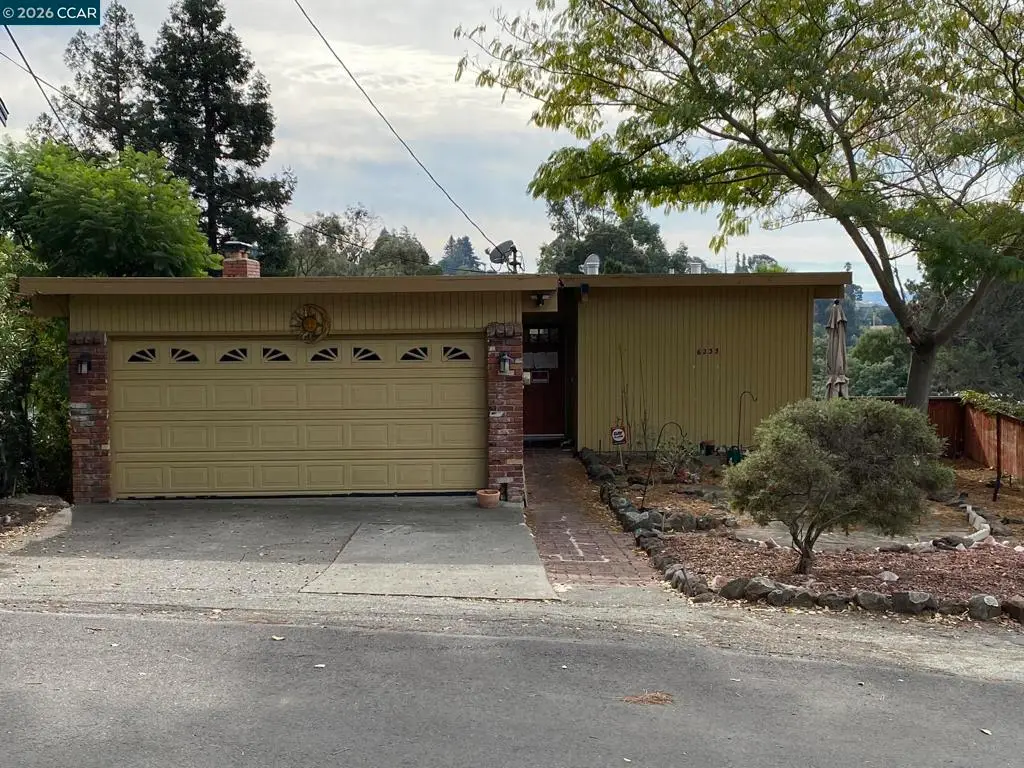 6233 Leona St, Oakland, CA 94605 - #1