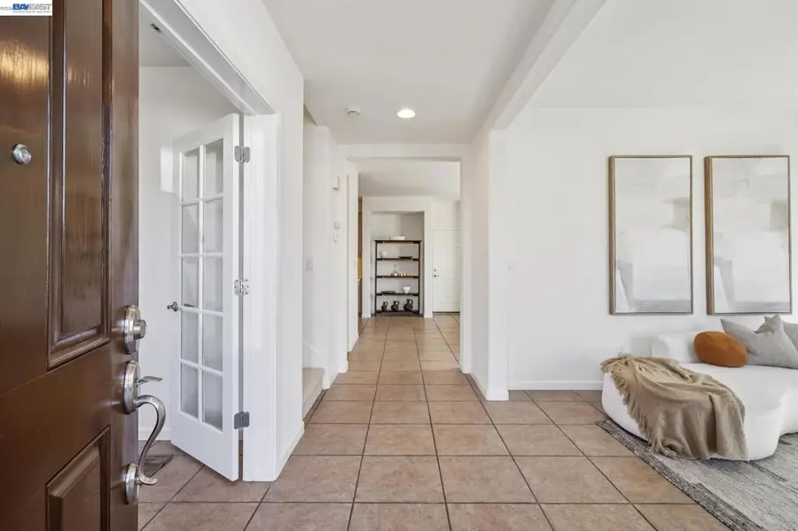 220 Hollister Avenue, Alameda, CA 94501 - #3