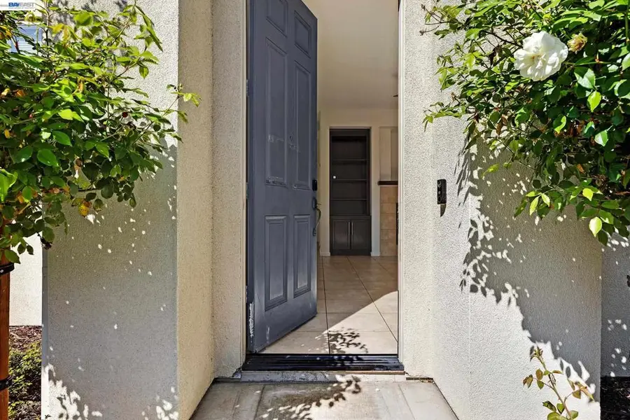576 Herb White Way, Pittsburg, CA 94565 - #2