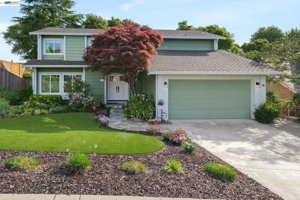 6034 Slopeview Ct, Castro Valley, CA 94552 - #1