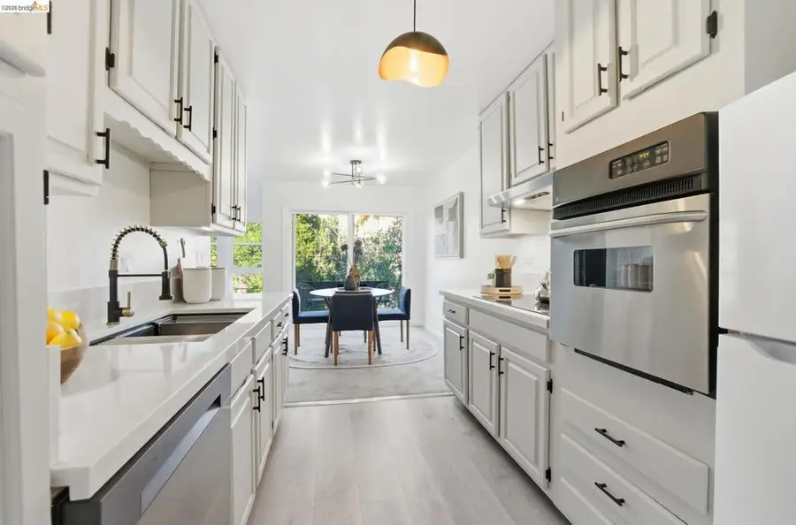 245 Montecito Ave #203, Oakland, CA 94610 - #3