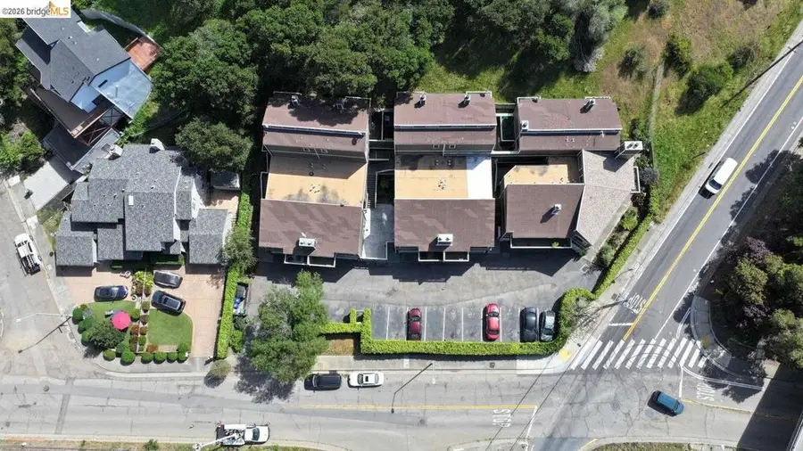 5400 Mountain Blvd #120, Oakland, CA 94619 - #3