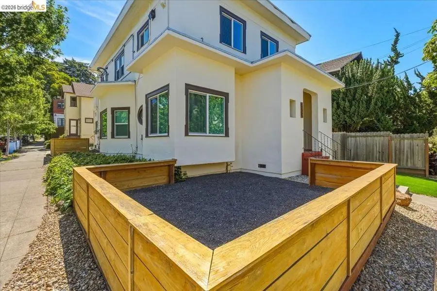 2529 Ellsworth St, Berkeley, CA 94704 - #3