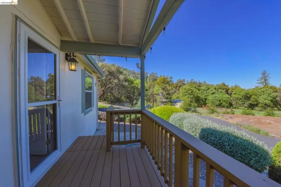23732 Parrots Ferry Rd., Columbia, CA 95310 - #3