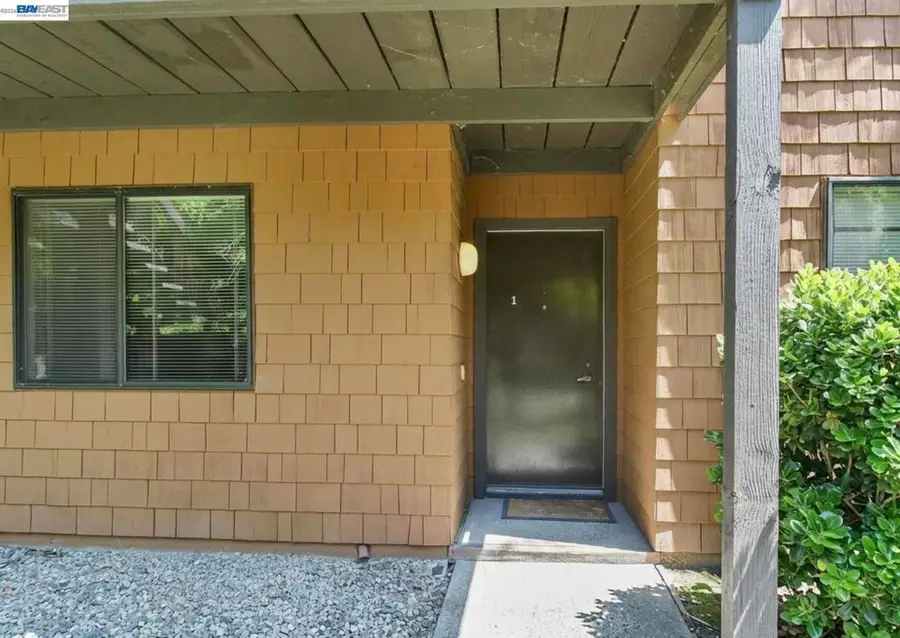 796 Woodside Ln #1, Sacramento, CA 95825 - #3