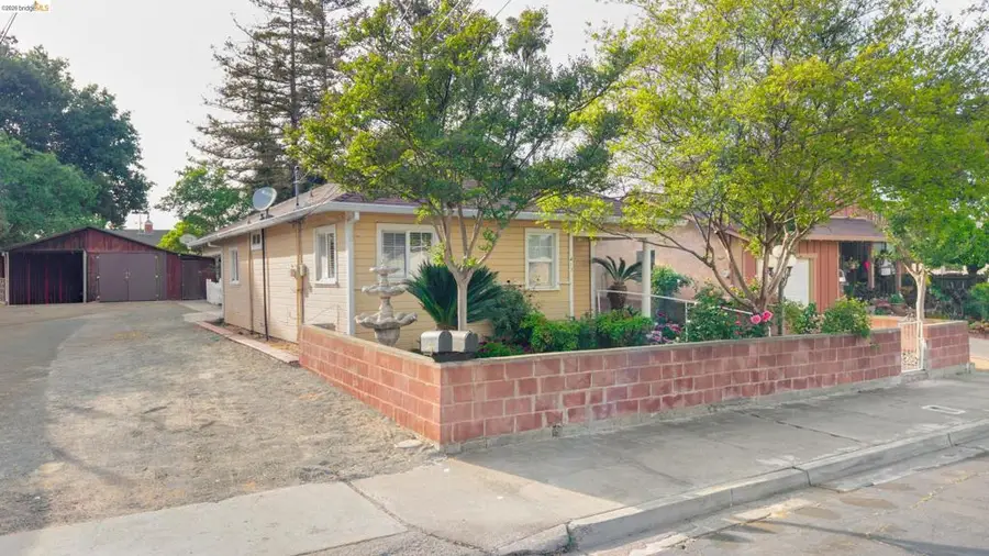 413 Landis Ave, Oakley, CA 94561 - #2