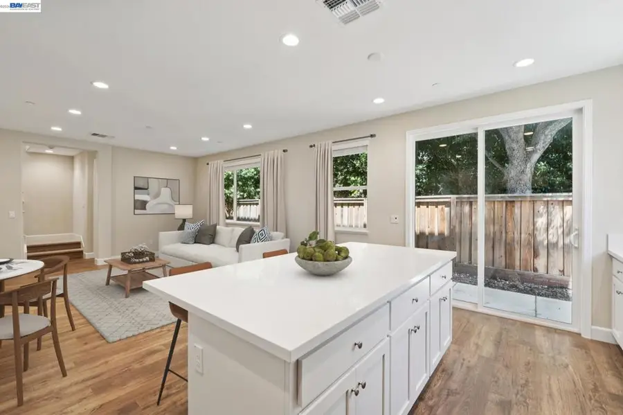 122 Creek View Cir, Fairfield, CA 94533 - #3