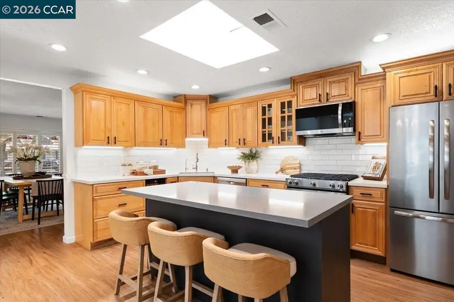 4175 Pickwick Dr, Concord, CA 94521 - #3