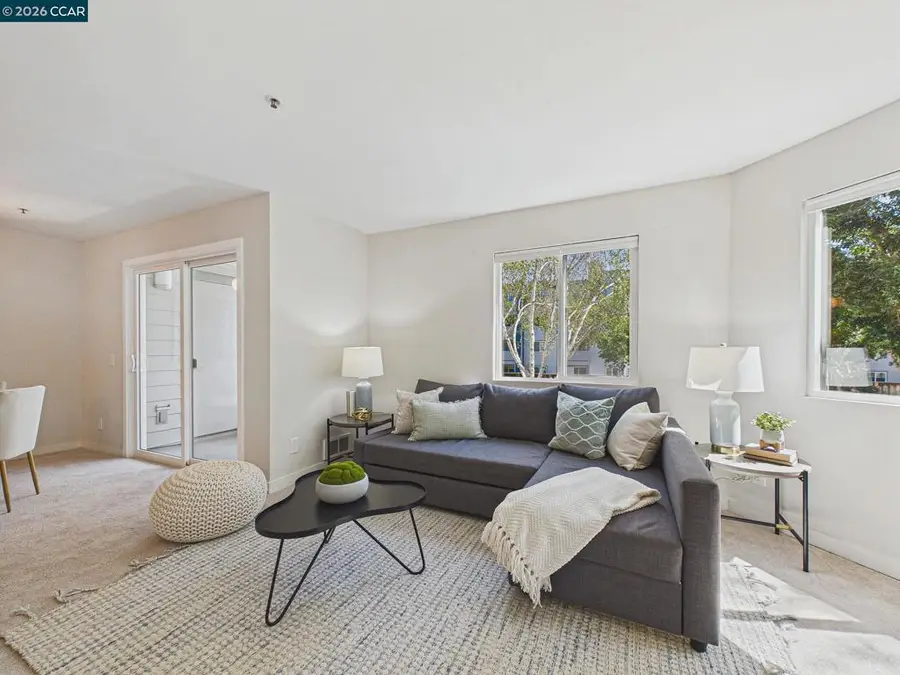 6400 Christie Ave #2202, Emeryville, CA 94608 - #2