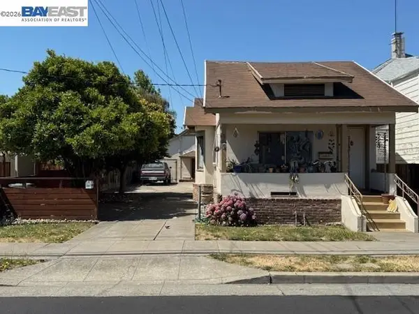 3208 Washington St, Alameda, CA 94501