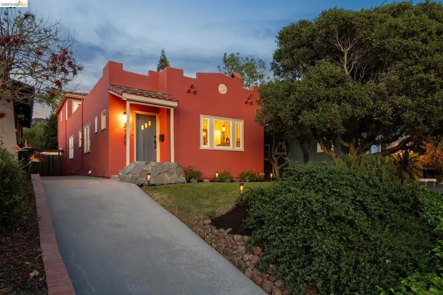 3136 Arizona St, Oakland, CA 94602 - #3