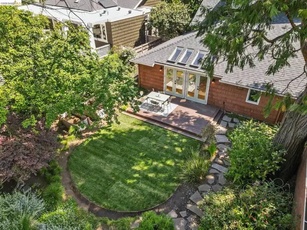 5633 Oak Grove Ave, Oakland, CA 94618